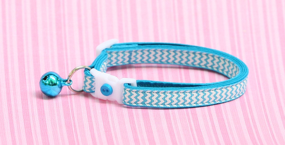 Tropical Blue Chevrons Cat Collar