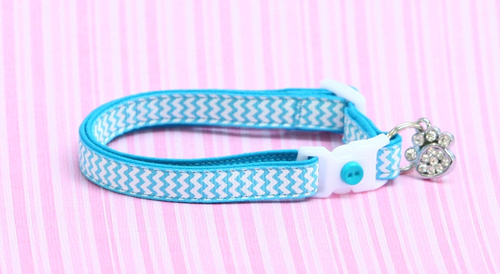 Tropical Blue Chevrons Cat Collar